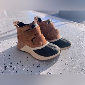 Boys Sorel Out and About Boots